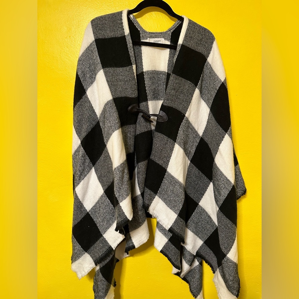 Summer & rose poncho wrap. Size OSFA